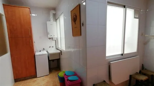 Rooms in Granada - photo 8