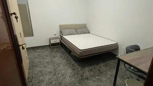 Rooms in Barcelona Eixample - photo 10