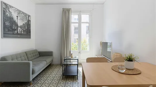 Rooms in Barcelona Eixample - photo 9