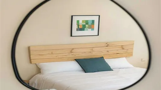 Rooms in Madrid Salamanca - photo 1