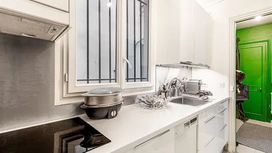 Apartments in Paris 9ème arrondissement - photo 5