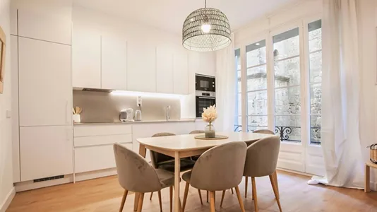 Apartments in Barcelona Ciutat Vella - photo 6