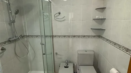 Rooms in Málaga - photo 9