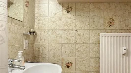 Rooms in Wien Mariahilf - photo 9