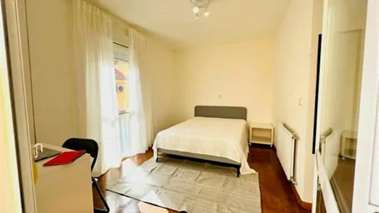 Rooms in Alcalá de Henares - photo 4