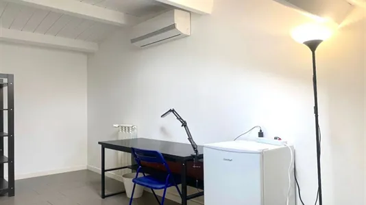 Rooms in Roma Municipio VI – Roma Delle Torri - photo 4