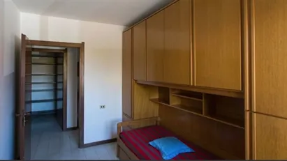 Room for rent in Milano Zona 7 - Baggio, De Angeli, San Siro, Milan