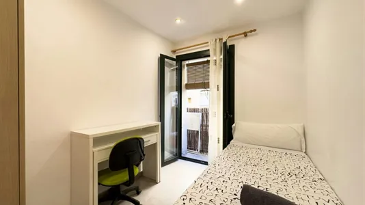 Apartments in Barcelona Ciutat Vella - photo 8