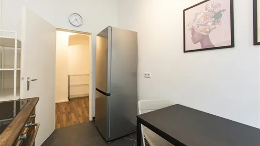 Rooms in Berlin Friedrichshain-Kreuzberg - photo 9