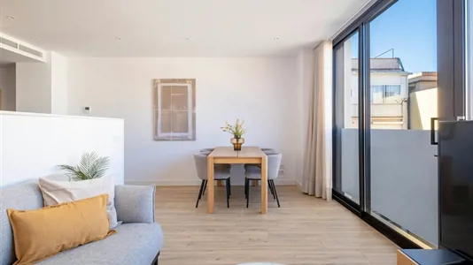 Apartments in Barcelona Eixample - photo 2