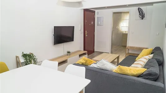 Rooms in Málaga - photo 4