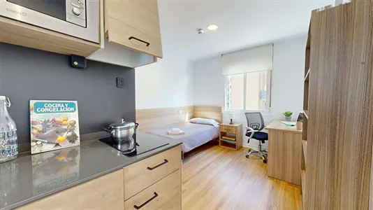 Apartments in Málaga - photo 1