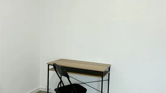 Rooms in Aveiro - photo 3