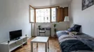 Apartment for rent, Paris 20ème arrondissement, Paris, &lt;span class=&quot;blurred street&quot; onclick=&quot;ProcessAdRequest(7726605)&quot;&gt;&lt;span class=&quot;hint&quot;&gt;See streetname&lt;/span&gt;[xxxxxxxxxxxxx]&lt;/span&gt;
