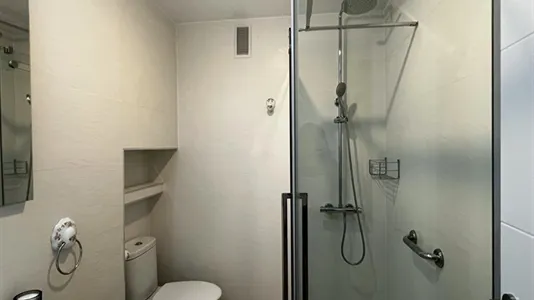 Rooms in Madrid Moncloa-Aravaca - photo 7