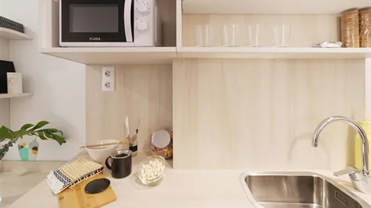 Rooms in Barcelona Sants-Montjuïc - photo 6