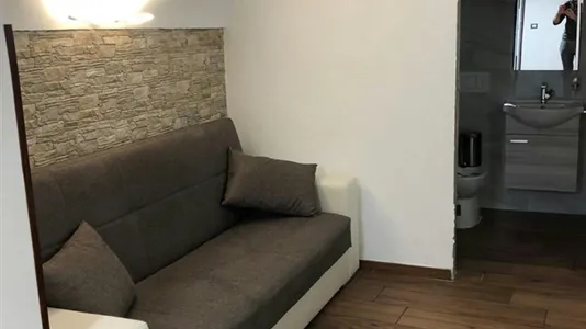 Rooms in Napoli Municipalità 2 - photo 4