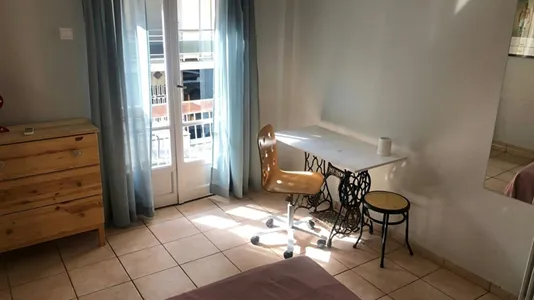 Apartments in Zografou - photo 2