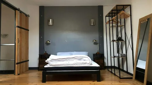 Houses in Angoulême - photo 9