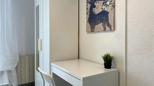 Rooms in Adaro - photo 6