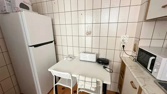 Rooms in Málaga - photo 6