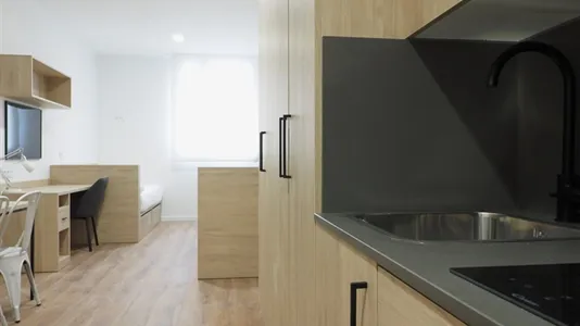 Rooms in Bilbao - photo 10