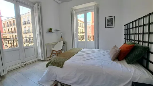 Rooms in Madrid Centro - photo 7