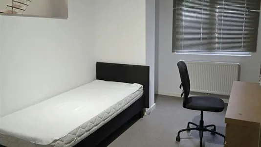 Rooms in Brussels Anderlecht - photo 2