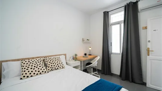 Rooms in Valencia L'Eixample - photo 5