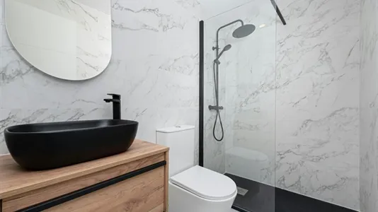 Rooms in Madrid Centro - photo 5