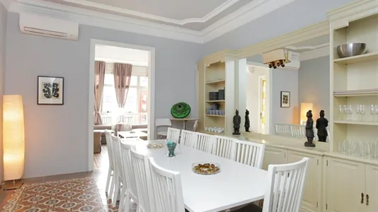 Rooms in Barcelona Eixample - photo 10