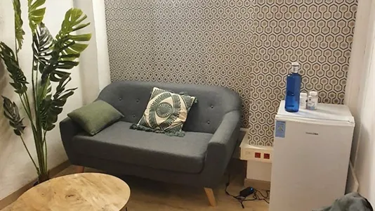 Rooms in Barcelona Eixample - photo 8