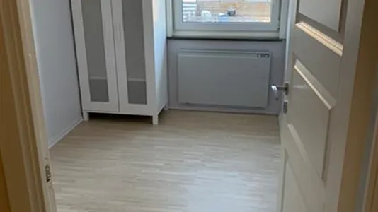 Houses in Södertälje - photo 4