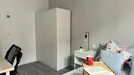 Room for rent, Madrid Latina, Madrid, &lt;span class=&quot;blurred street&quot; onclick=&quot;ProcessAdRequest(11803033)&quot;&gt;&lt;span class=&quot;hint&quot;&gt;See streetname&lt;/span&gt;[xxxxxxxxxxxxx]&lt;/span&gt;