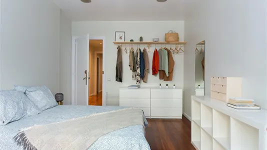 Rooms in Barcelona Eixample - photo 5