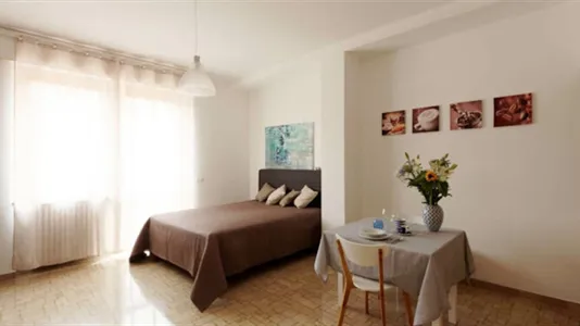 Apartments in Sesto San Giovanni - photo 2