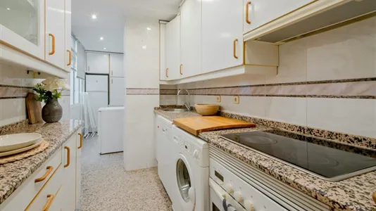 Rooms in Madrid Retiro - photo 8