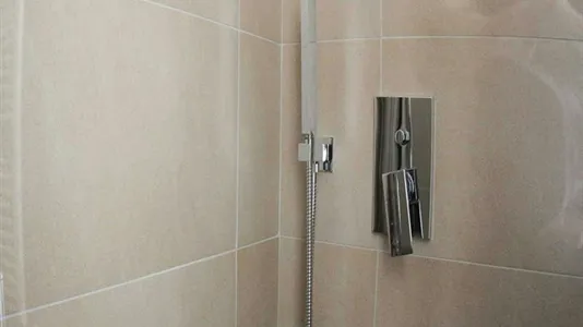 Rooms in Milano Zona 2 - Stazione Centrale, Gorla, Turro, Greco, Crescenzago - photo 8