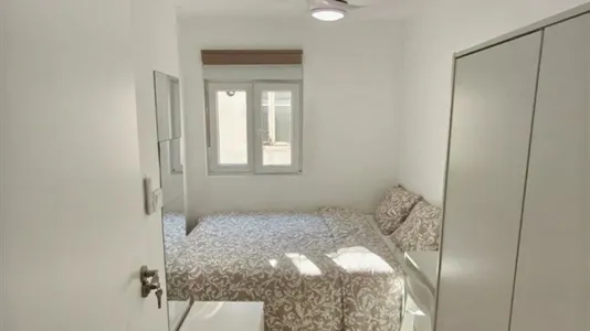 Rooms in Tavernes Blanques - photo 3