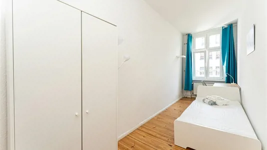 Rooms in Berlin Friedrichshain-Kreuzberg - photo 3
