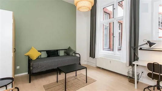 Rooms in Location is not specified - photo 1