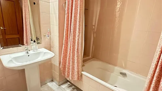 Rooms in Granada - photo 4