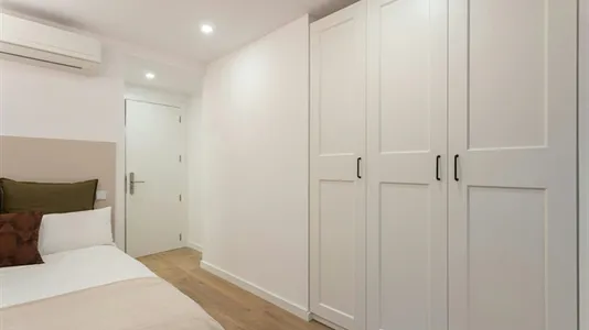 Rooms in Barcelona Sants-Montjuïc - photo 7