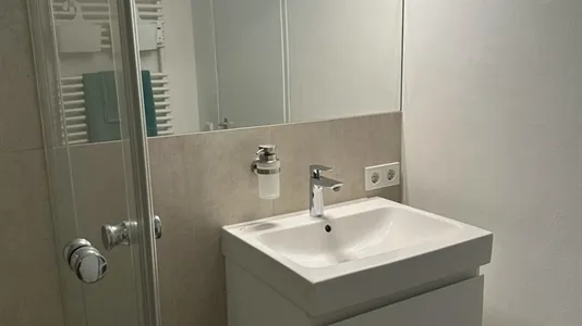 Houses in Esslingen - photo 9