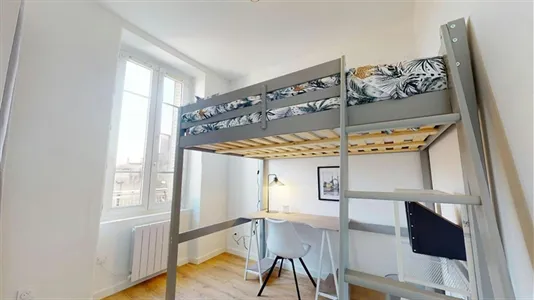 Rooms in Lyon - photo 2
