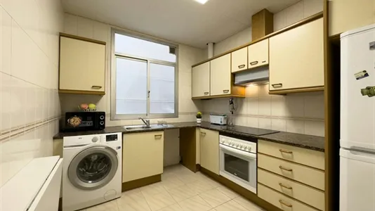 Rooms in Barcelona Eixample - photo 6