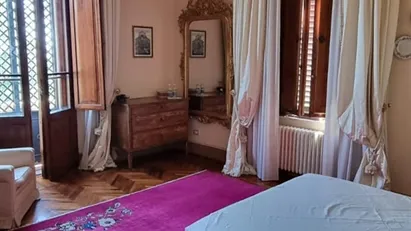 Room for rent in Siena, Toscana