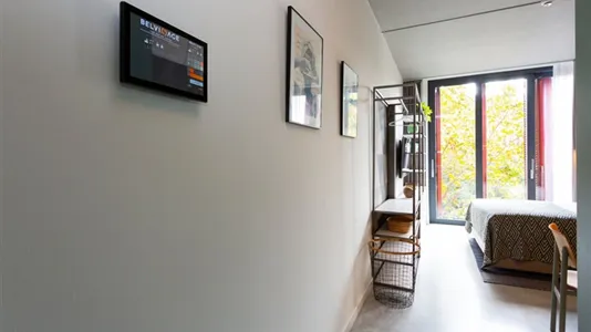 Apartments in Barcelona Eixample - photo 8