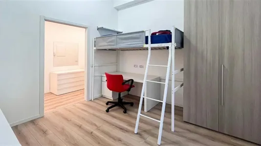 Apartments in Milano Zona 8 - Fiera, Gallaratese, Quarto Oggiaro - photo 7