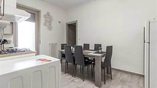 Rooms in Sassari - photo 9